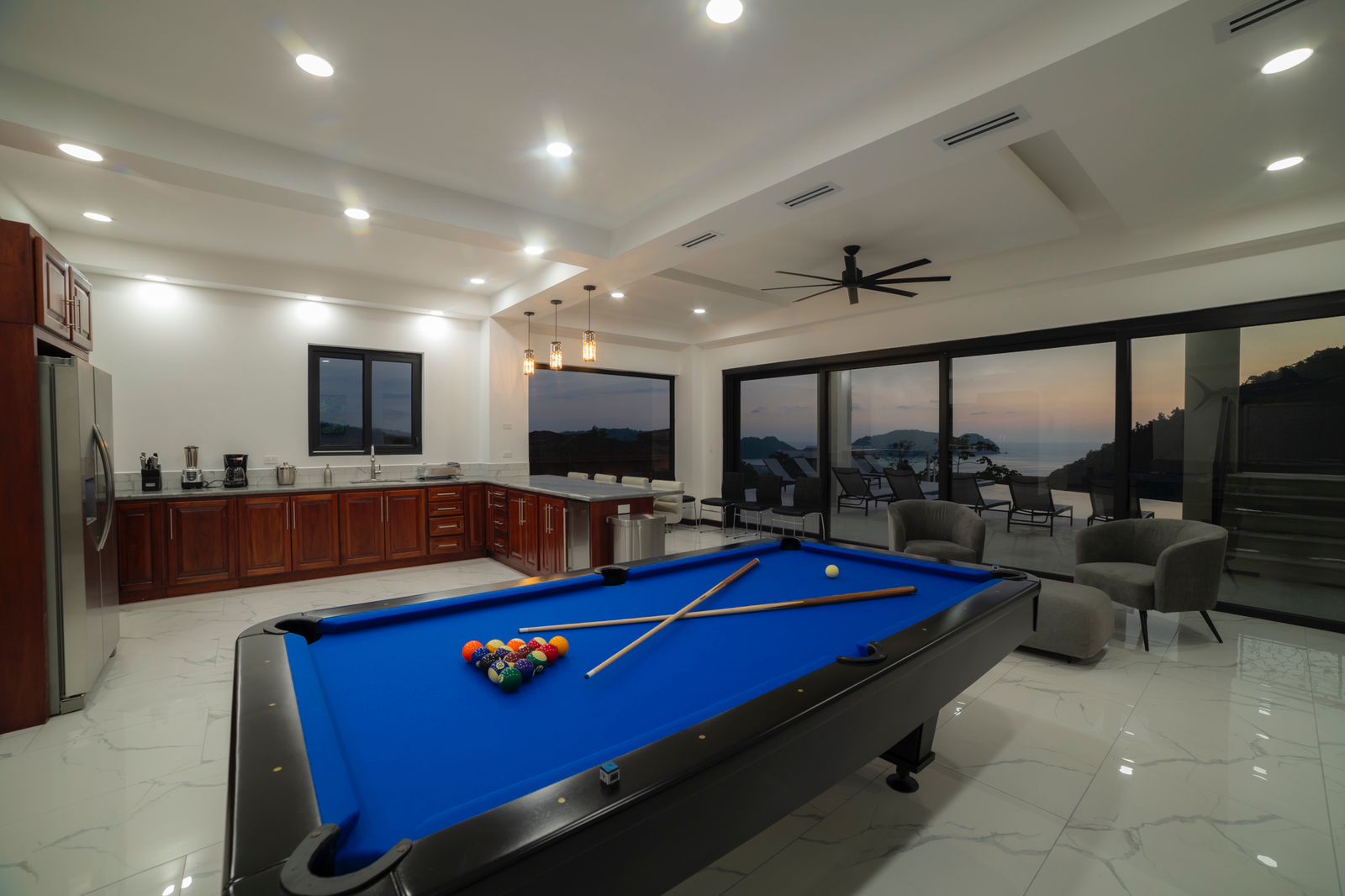 Pool Table Casa Maverick